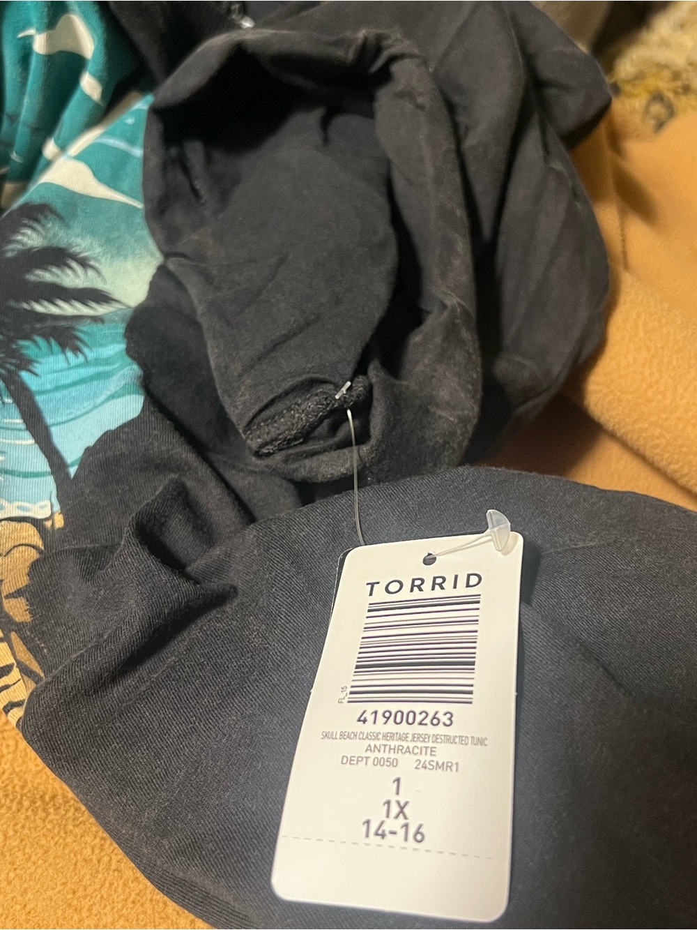 Torrid skull beach classic heritage jersey destructed tee - size 1 - anthracite - Picture 3 of 3